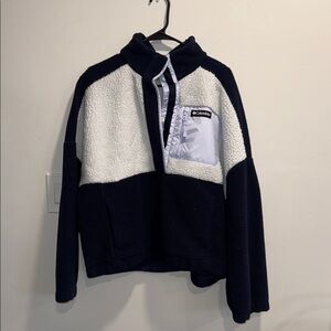 Columbia Navy and White Fleece Pullover